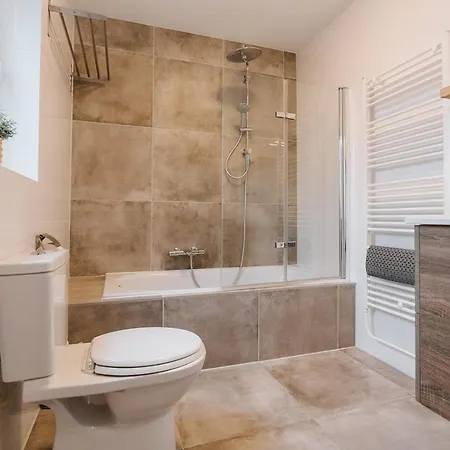 Mosselbank 93 - Noordzeepark Ouddorp, With Private Front And Back Garden Near The - Not For Companies Casa de Férias *