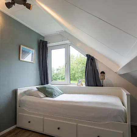 Mosselbank 93 - Noordzeepark Ouddorp, With Private Front And Back Garden Near The - Not For Companies Nyaraló