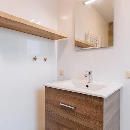 Feriehus Mosselbank 93 - Noordzeepark Ouddorp, With Private Front And Back Garden Near The - Not For Companies Ouddorp