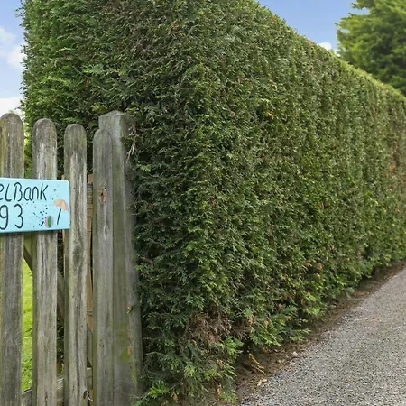 Mosselbank 93 - Noordzeepark Ouddorp, With Private Front And Back Garden Near The - Not For Companies 우도르프