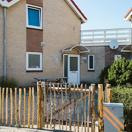 Feriehus Mosselbank 93 - Noordzeepark Ouddorp, With Private Front And Back Garden Near The - Not For Companies