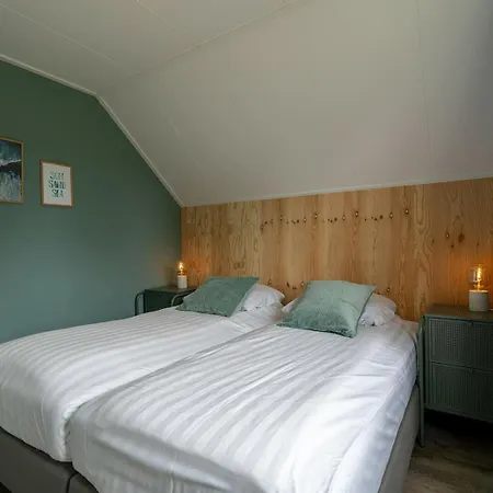 Mosselbank 93 - Noordzeepark Ouddorp, With Private Front And Back Garden Near The - Not For Companies Сasa de vacaciones Ouddorp