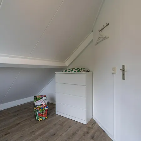 펜션 Mosselbank 93 - Noordzeepark Ouddorp, With Private Front And Back Garden Near The - Not For Companies 우도르프