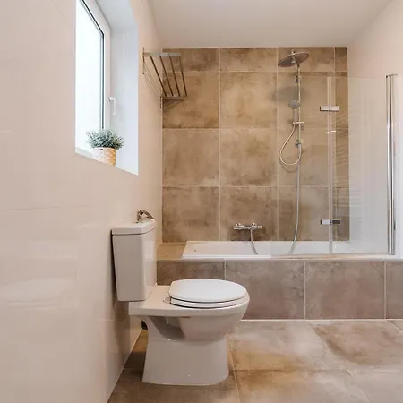 Сasa de vacaciones Mosselbank 93 - Noordzeepark Ouddorp, With Private Front And Back Garden Near The - Not For Companies