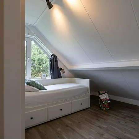 Mosselbank 93 - Noordzeepark Ouddorp, With Private Front And Back Garden Near The - Not For Companies Сasa de vacaciones