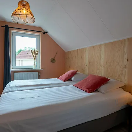 Feriehus Mosselbank 93 - Noordzeepark Ouddorp, With Private Front And Back Garden Near The - Not For Companies