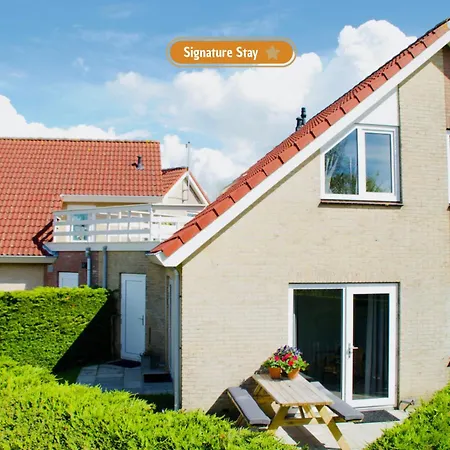 Feriehus Mosselbank 93 - Noordzeepark Ouddorp, With Private Front And Back Garden Near The - Not For Companies *