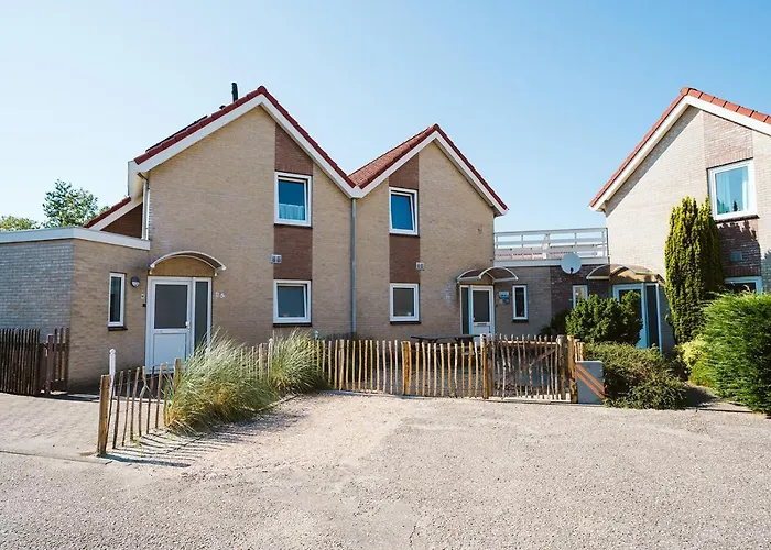 Holiday home Mosselbank Beachside Retreat: Private Gardens Near Noordzeepark *