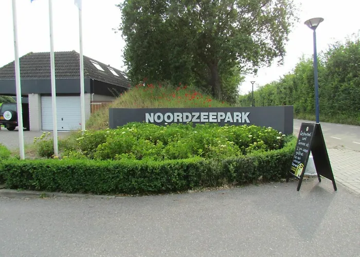 Mosselbank Beachside Retreat: Private Gardens Near Noordzeepark * Ouddorp