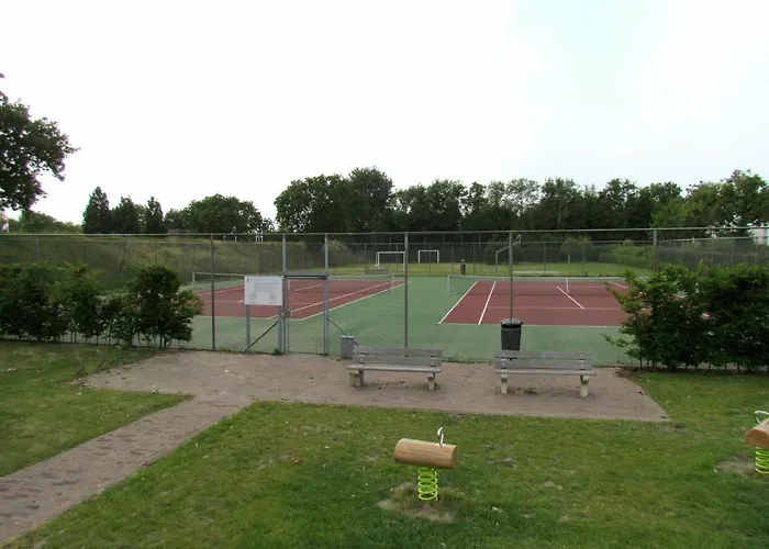 Mosselbank 93 - Noordzeepark Ouddorp, With Private Front And Back Garden Near The - Not For Companies Casa de Férias Ouddorp