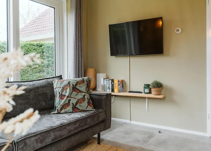 Mosselbank Beachside Retreat: Private Gardens Near Noordzeepark *