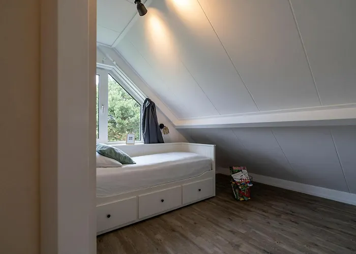 Mosselbank Beachside Retreat: Private Gardens Near Noordzeepark Holiday home