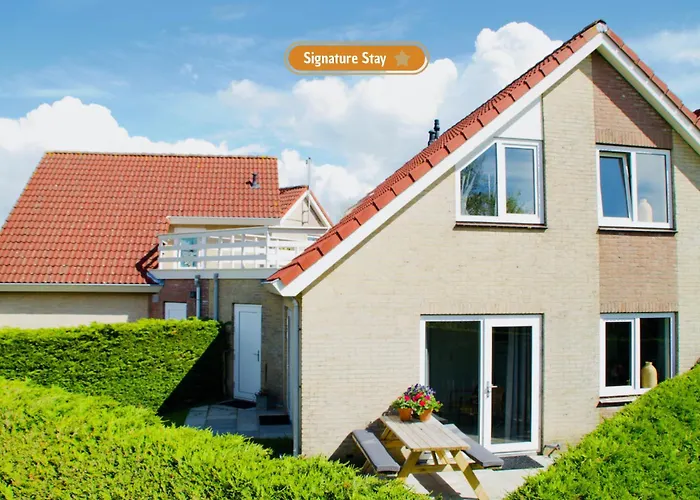 Holiday home Mosselbank Beachside Retreat: Private Gardens Near Noordzeepark *